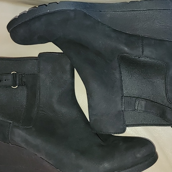 UGG Womens Indra Waterproof Black Wedge Ankle Boots Size 10 Preowned - Picture 7 of 14